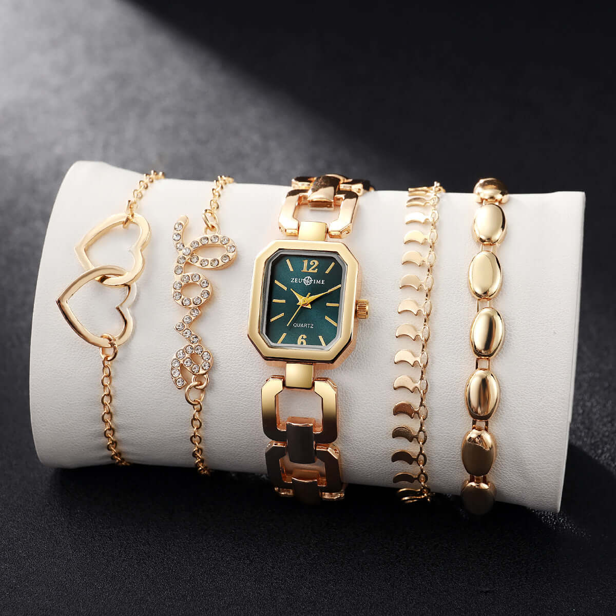 Elegante reloj cuadrado versátil Pulsera en forma de corazón