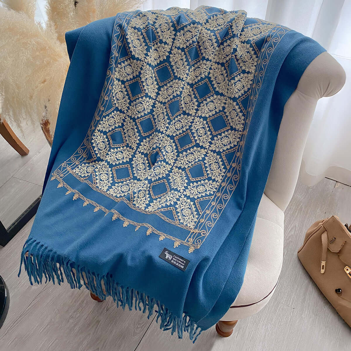 Chal bordado con borlas colgantes de jacquard para mujer