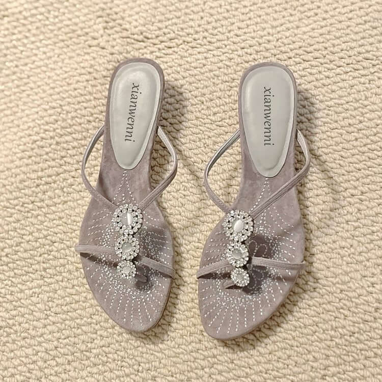 Women One strap slipper