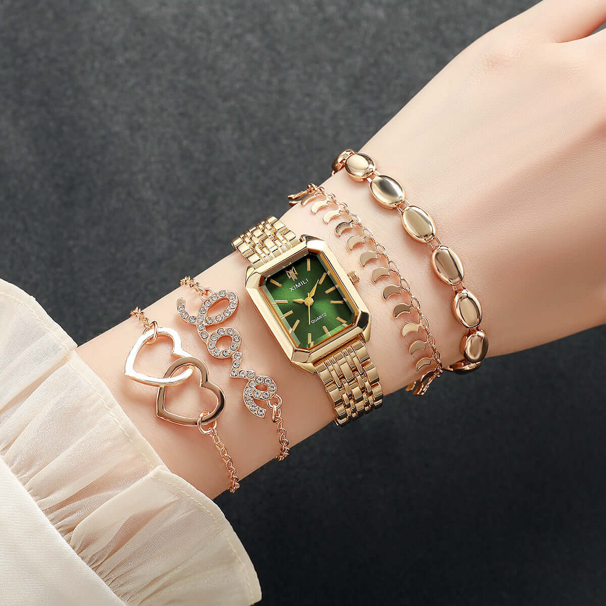 Elegante reloj cuadrado versátil Pulsera en forma de corazón