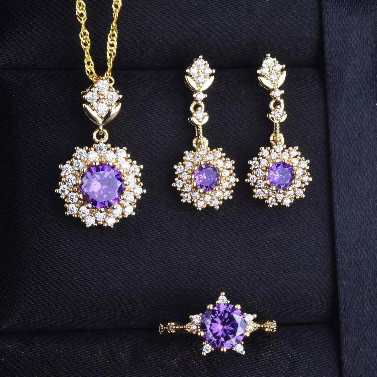 Women's Pomegranate Red Rings Pendants Earrings Set