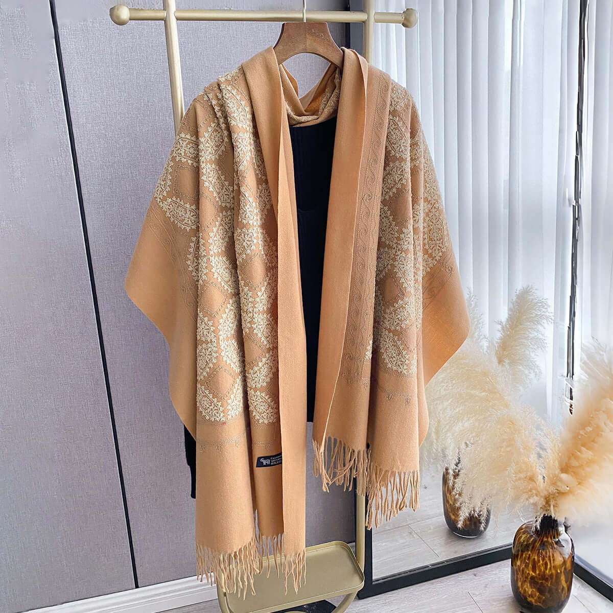 Chal bordado con borlas colgantes de jacquard para mujer