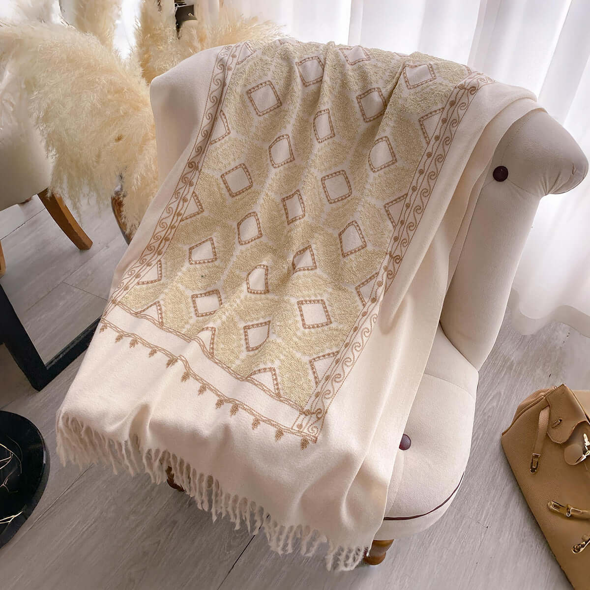 Chal bordado con borlas colgantes de jacquard para mujer