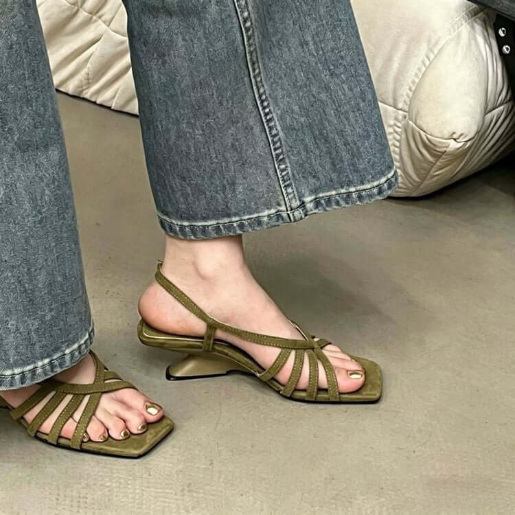 Sandalias de gamuza de punta abierta para mujer